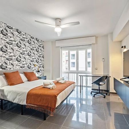 Piso En Atarazanas Apartment Malaga Bagian luar foto