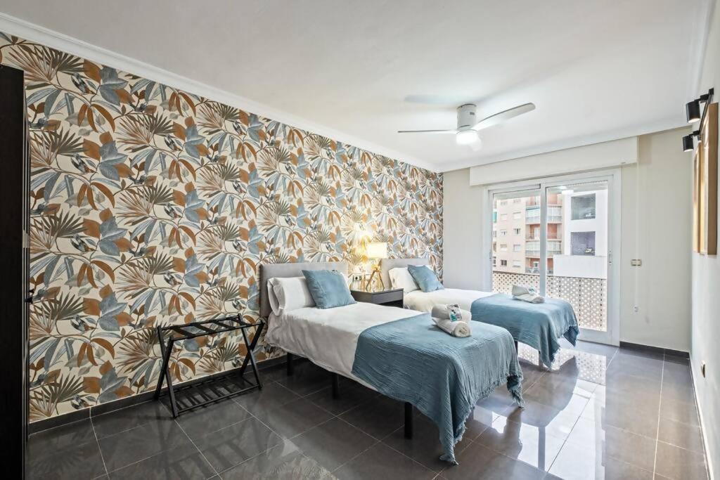 Piso En Atarazanas Apartment Malaga Bagian luar foto