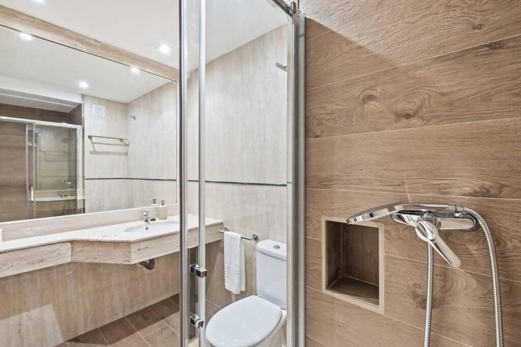 Piso En Atarazanas Apartment Malaga Bagian luar foto